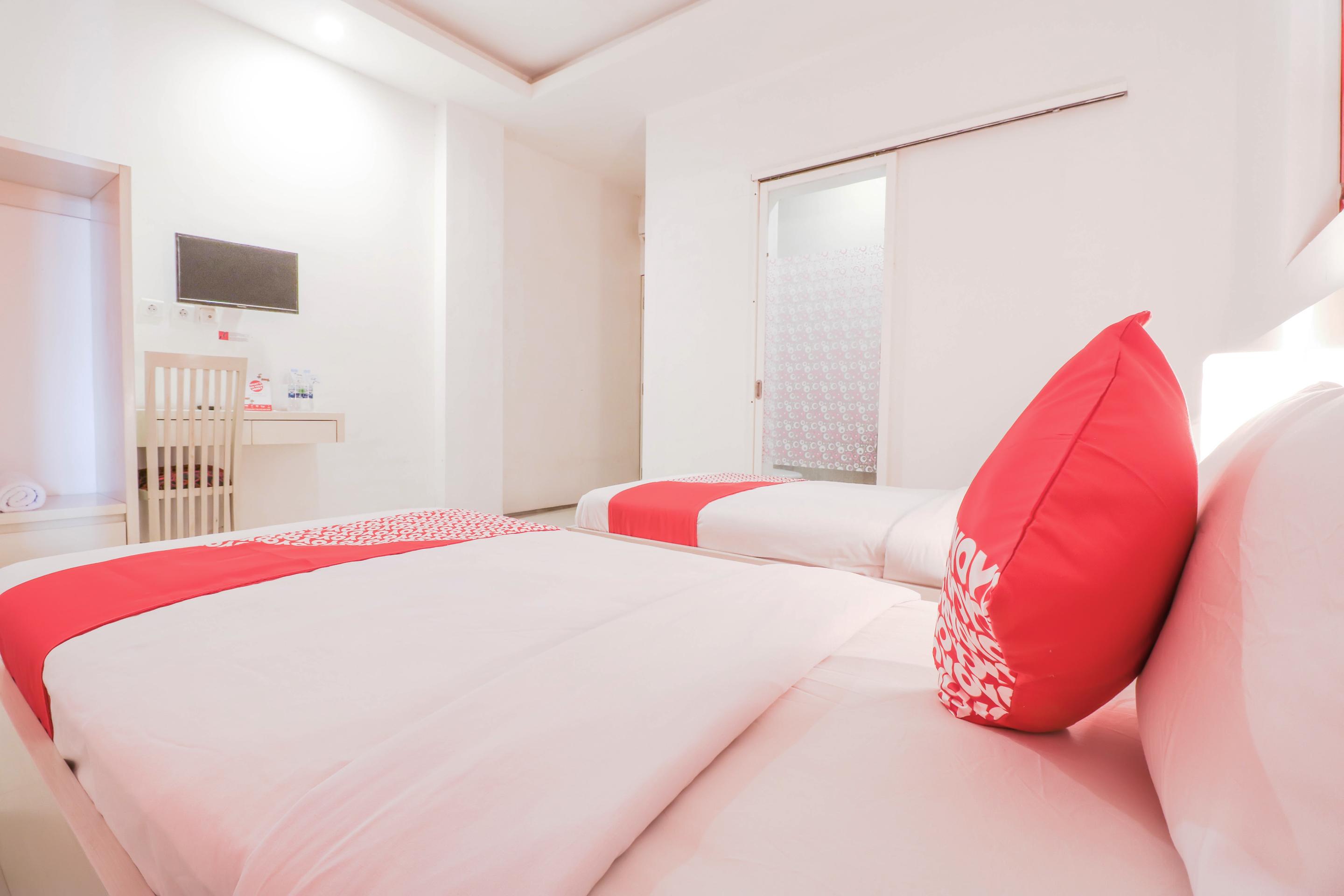 Oyo 1489 Simona Hotel Kerobokan Eksteriør bilde