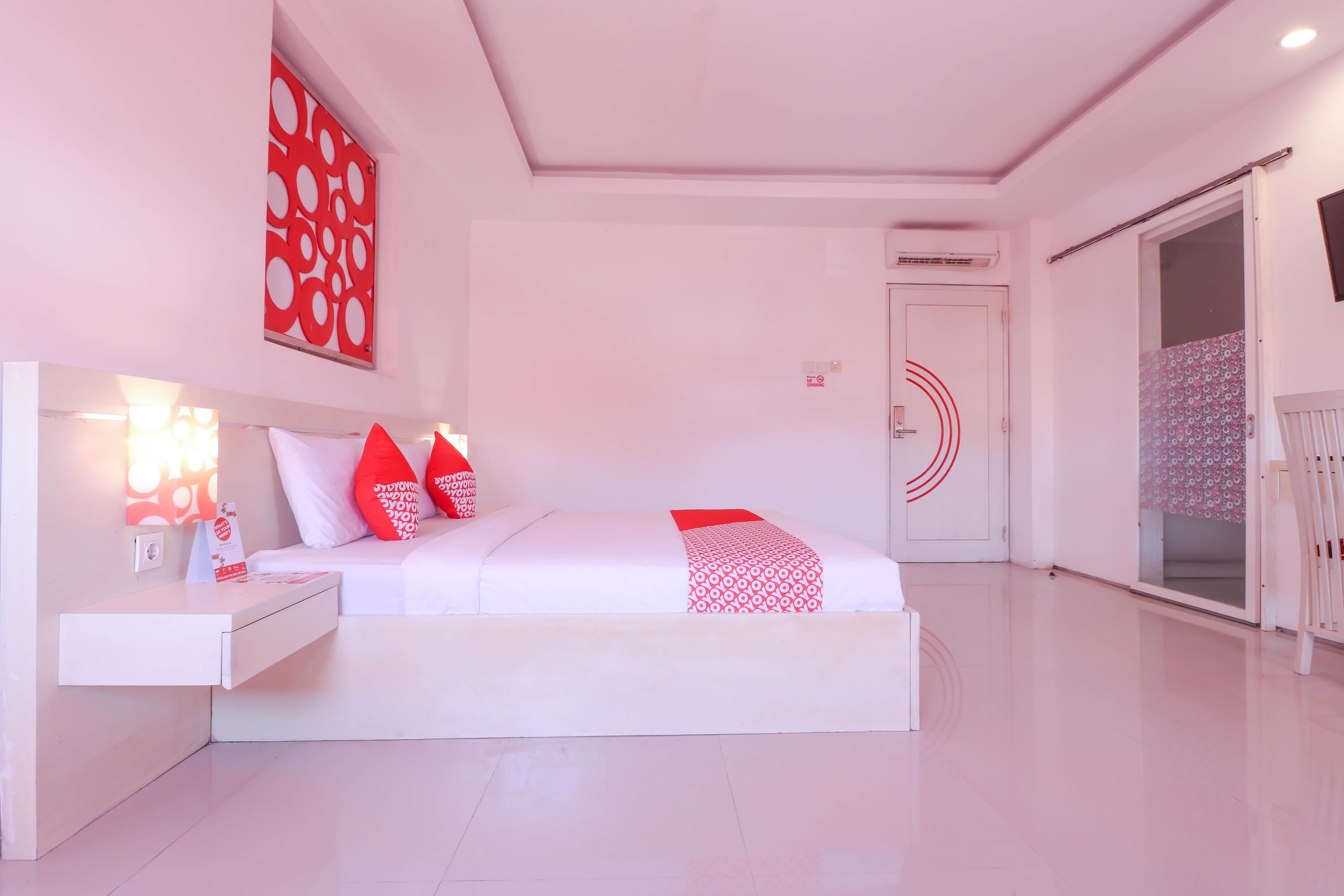Oyo 1489 Simona Hotel Kerobokan Eksteriør bilde