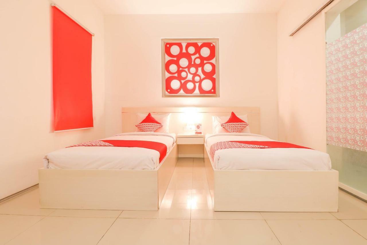 Oyo 1489 Simona Hotel Kerobokan Eksteriør bilde